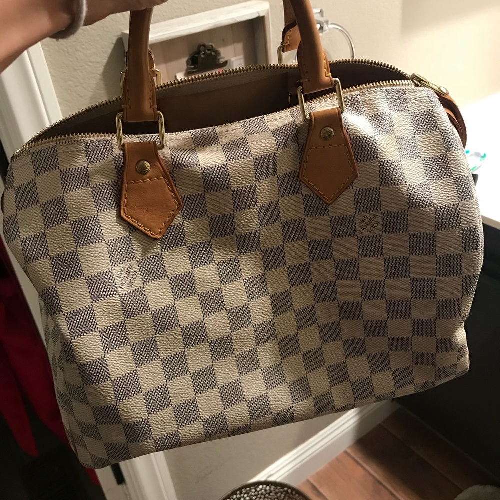 LV